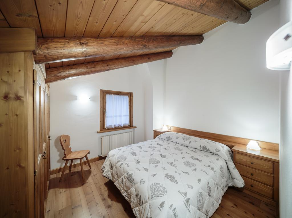 Villa Lacedel - Stayincortina Cortina dʼAmpezzo Rom bilde